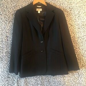 Women’s Black Career  Talbot Size  4 in Excellent Used Conditi…